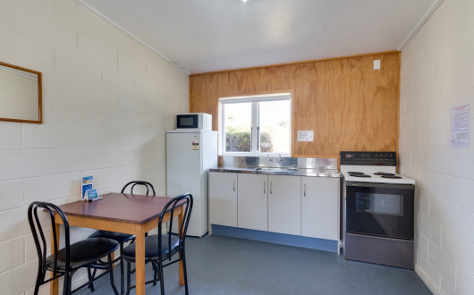 Kitchen Cabin - 5 Berth