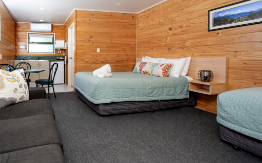 Studio Motel with 2 Beds