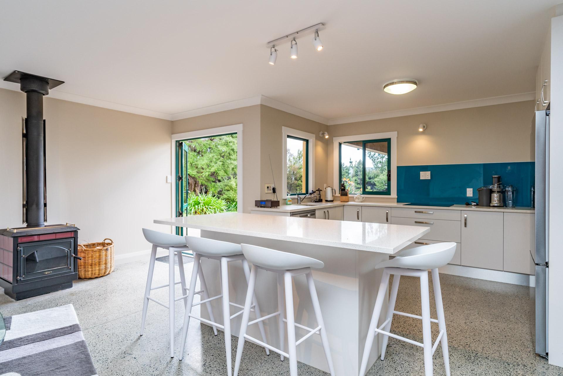 Hilltop Retreat, Mangawhai, Mangawhai Heads, beach, surf, estuary