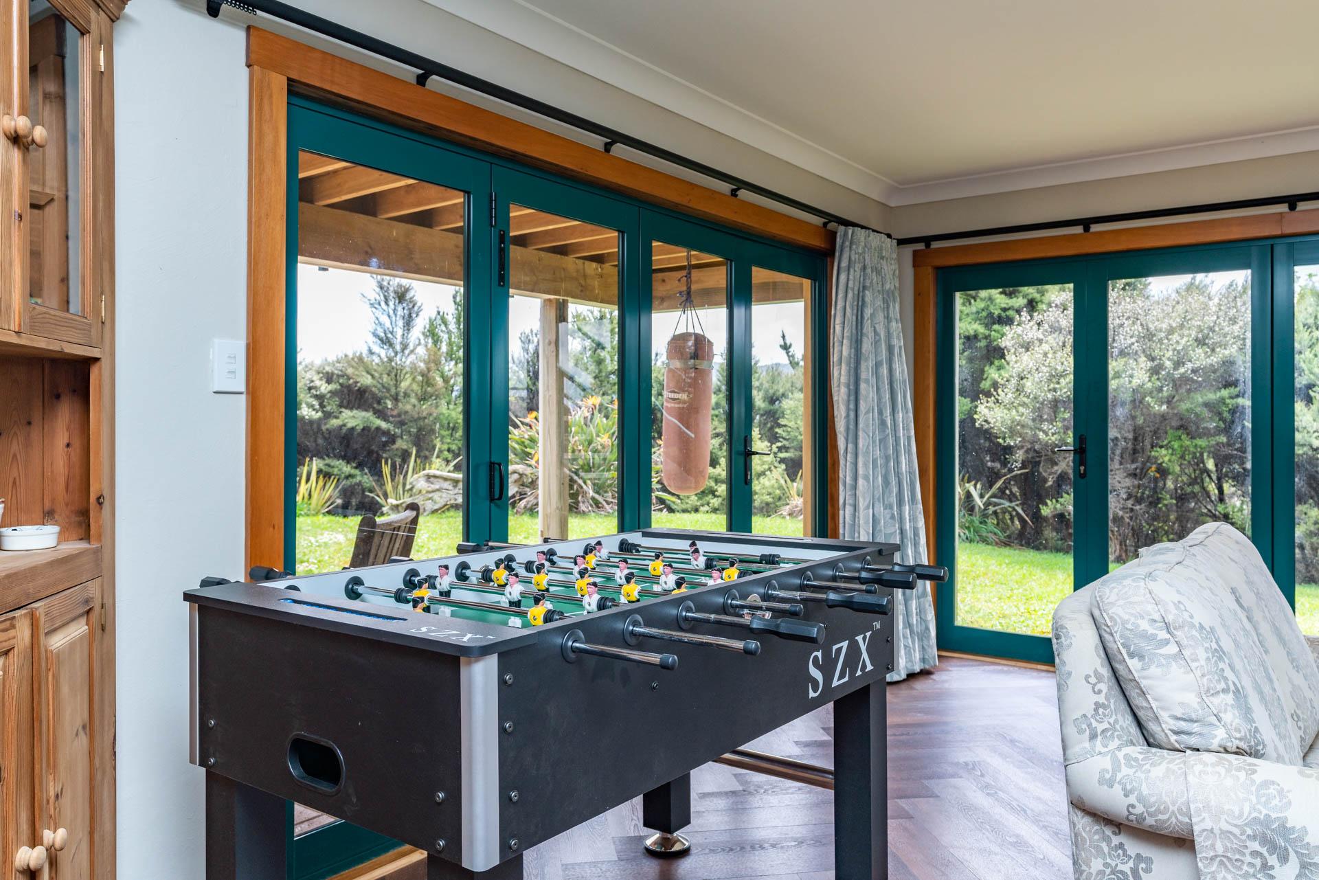 Hilltop Retreat, Mangawhai, Mangawhai Heads, beach, surf, estuary