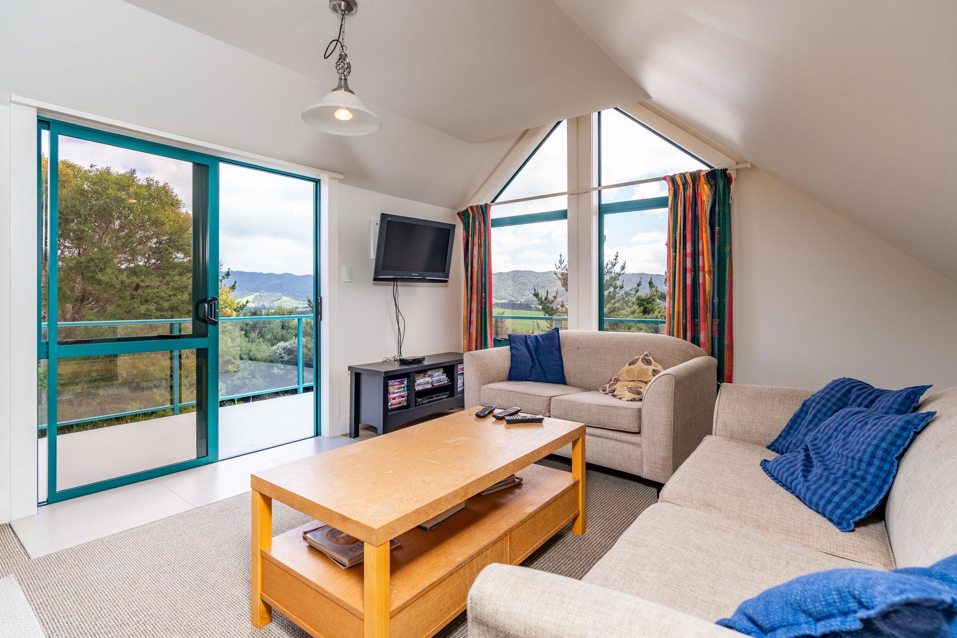 Hilltop Retreat, Mangawhai, Mangawhai Heads, beach, surf, estuary