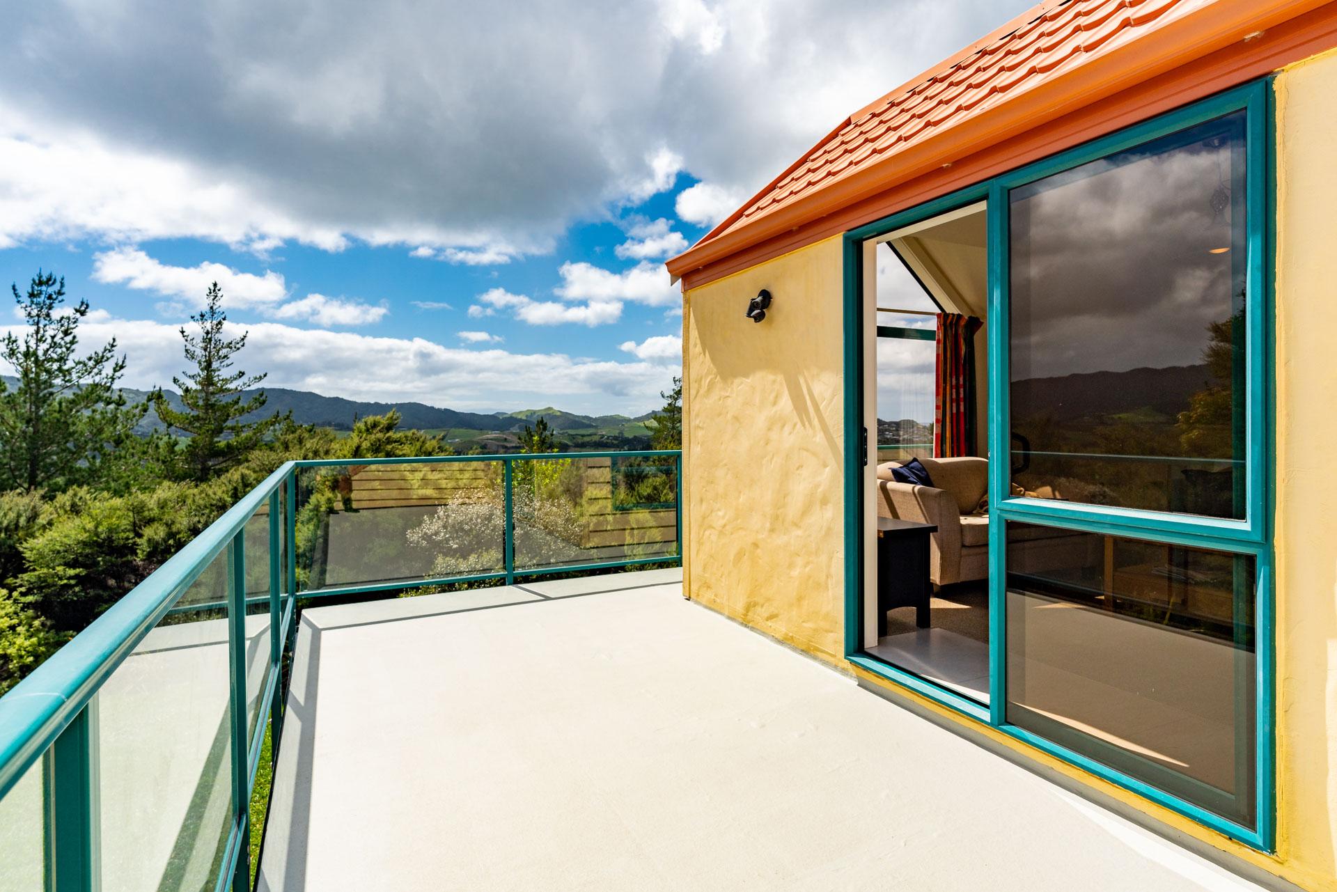 Hilltop Retreat, Mangawhai, Mangawhai Heads, beach, surf, estuary