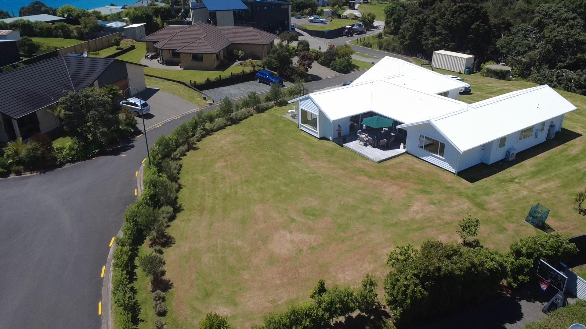 Villa Elena, Mangawhai, Mangawhai Heads, beach, surf, estuary