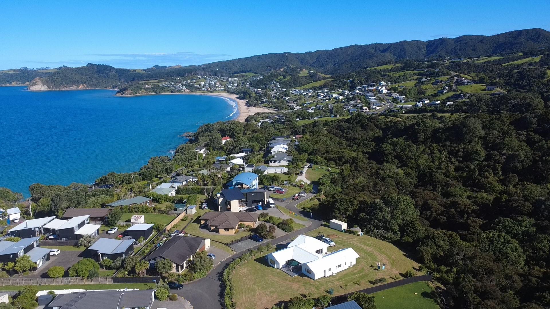 Villa Elena, Mangawhai, Mangawhai Heads, beach, surf, estuary